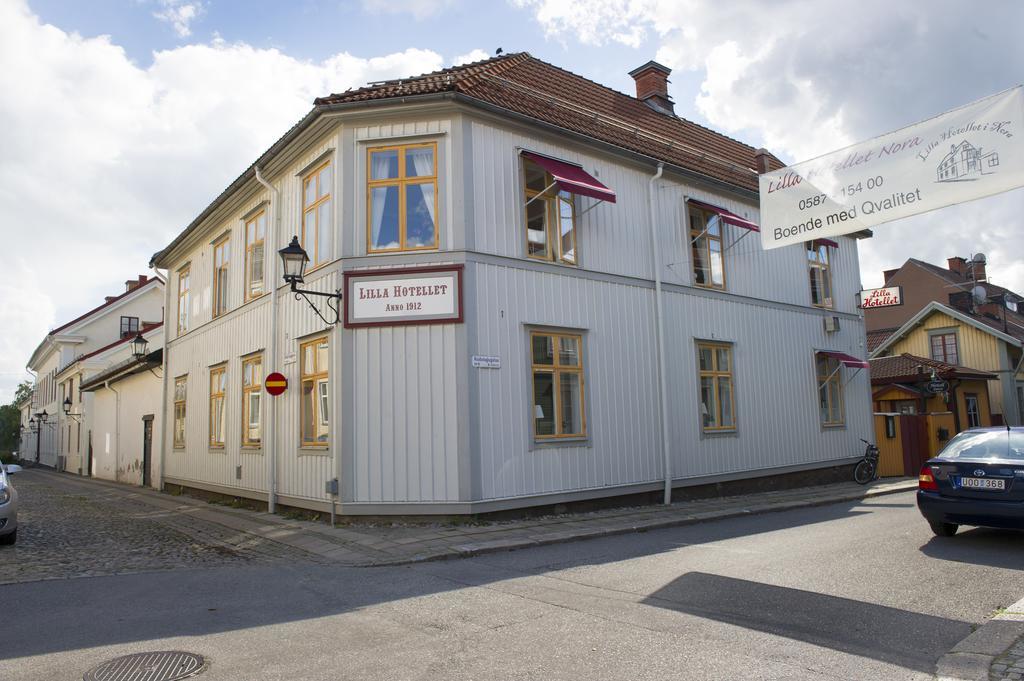 Lilla Hotellet I Nora Exterior foto